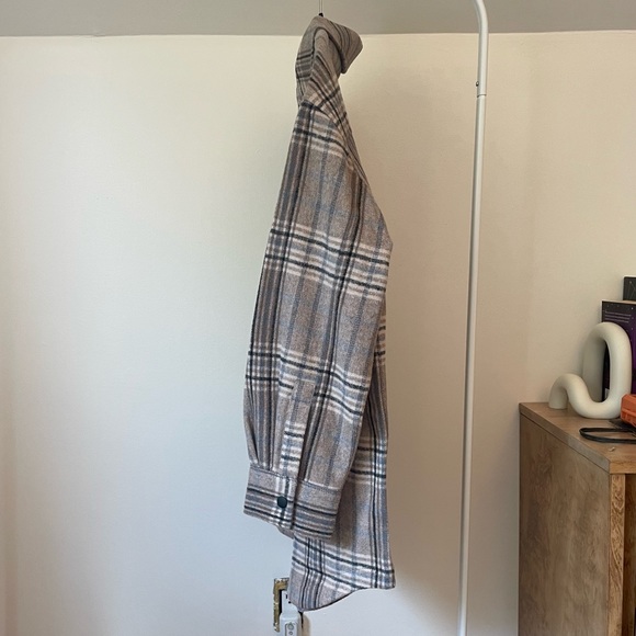 NWOT Simons ICONE Plaid Shacket - Picture 8 of 9